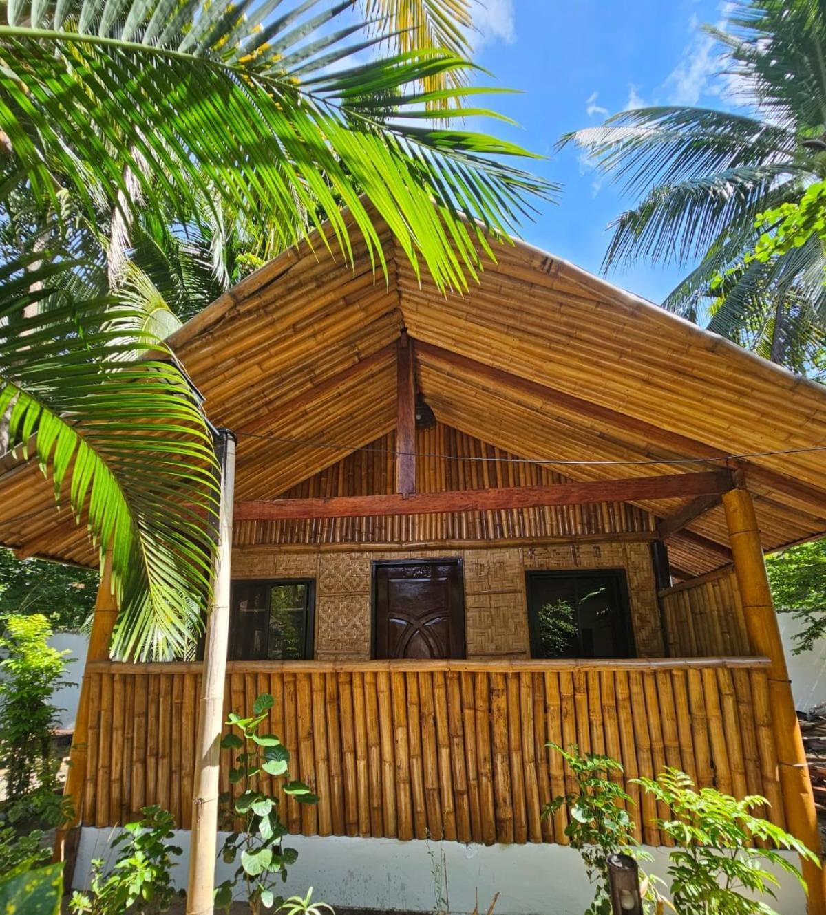 Big Bamboo Beach Resort Sipalay Buitenkant foto