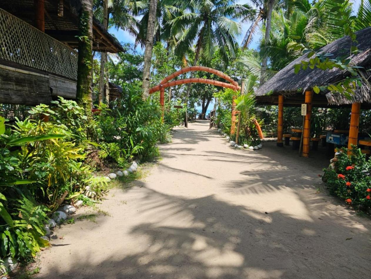 Big Bamboo Beach Resort Sipalay Buitenkant foto