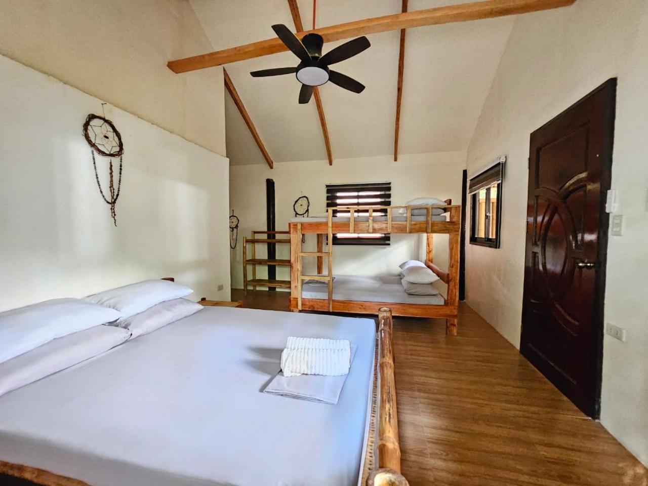 Big Bamboo Beach Resort Sipalay Buitenkant foto