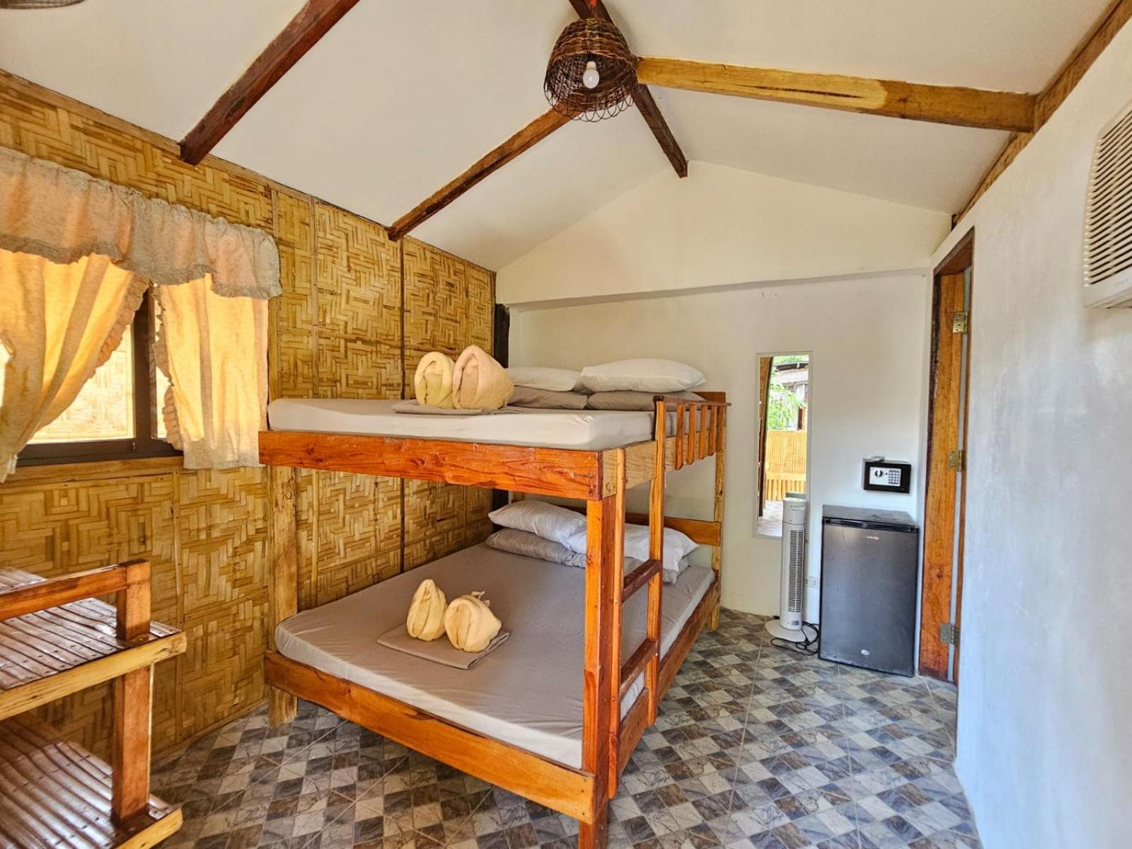 Big Bamboo Beach Resort Sipalay Buitenkant foto